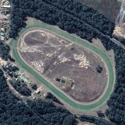 moruya race fields